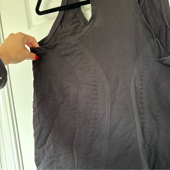 Women's Black Workout Tank Top Size Extra Large - Picture 6 of 6